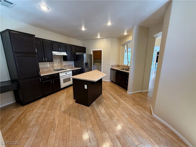 Building Photo - 2270 Cookman Ln