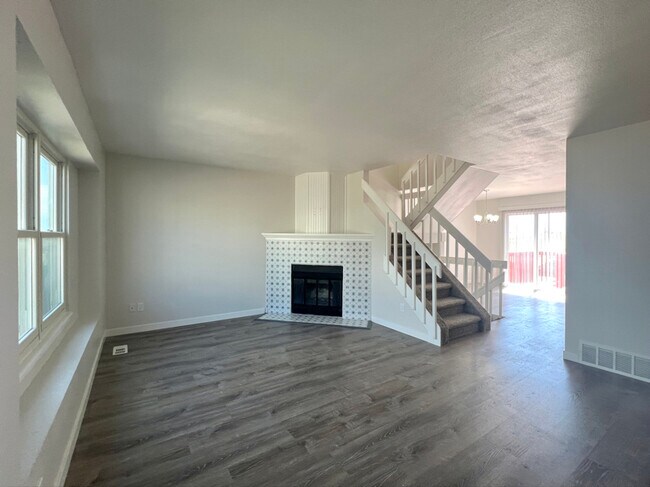 Foto del edificio - 3903 Smoke Tree Dr