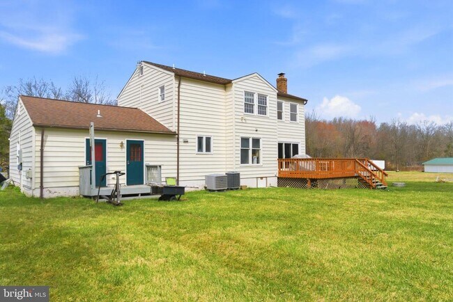 Building Photo - 20040 Bobwhite Ln