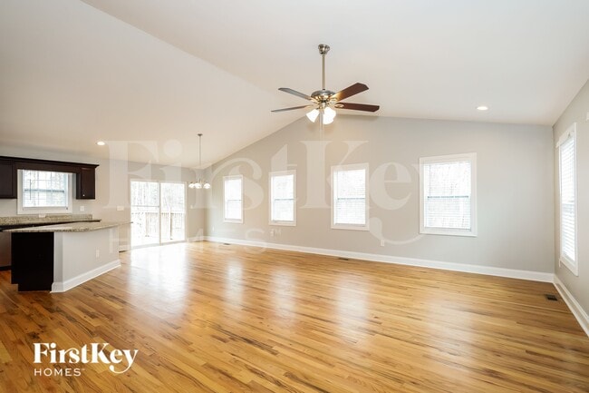 Building Photo - 7761 Sarah Dr