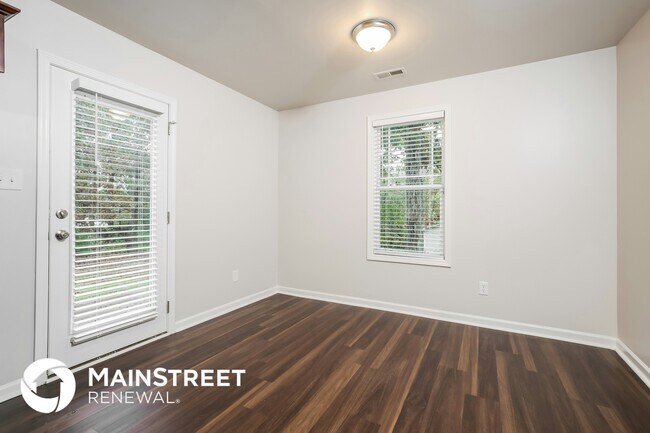 Foto del edificio - 195 Cherryhill Dr