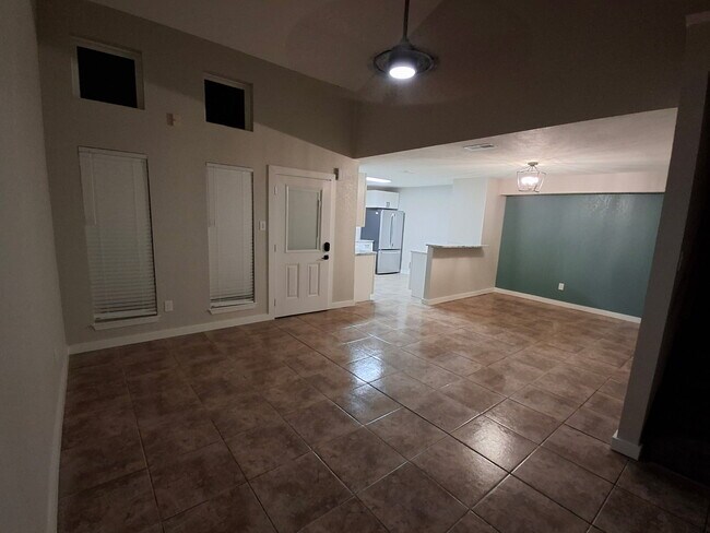 Foto del edificio - 3162 Chimney Cir