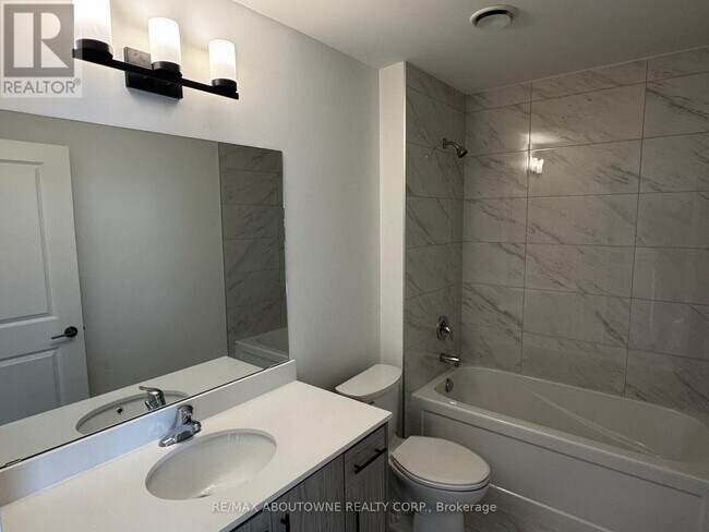 Photo du bâtiment - 461 Green Rd