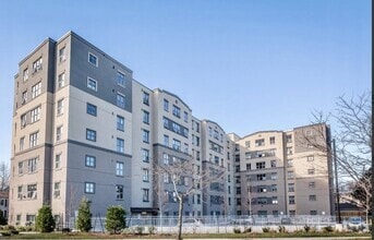Building Photo - Regent Student Living