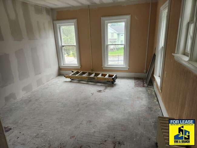 Building Photo - 312 S College Ave