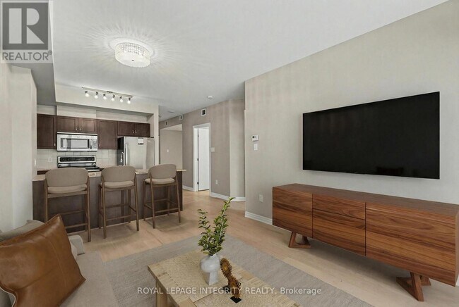 Building Photo - 70 Landry St