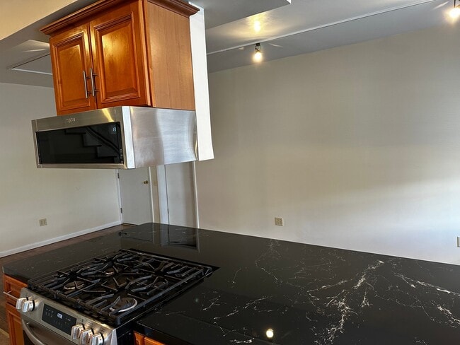 Photo - 1315 Park Rd NW (Washington, DC) House