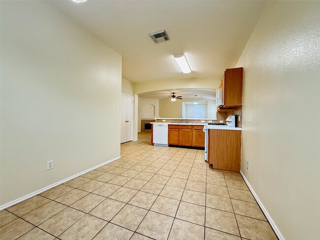 Building Photo - 3518 Aztec Wood Dr