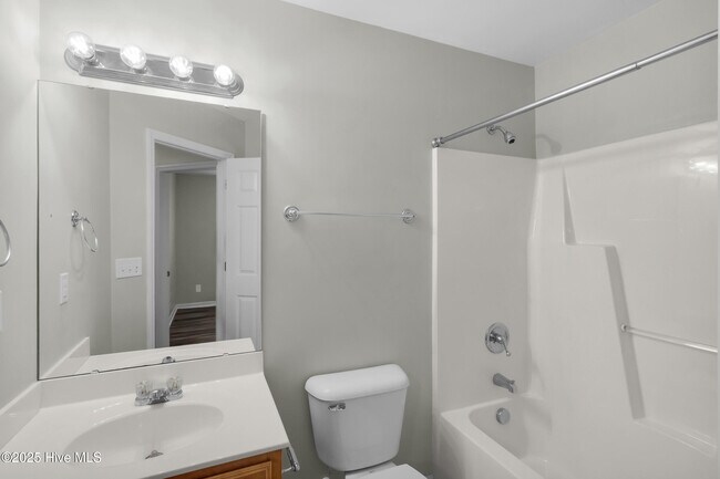 Foto del edificio - 152 Crooked Run Dr