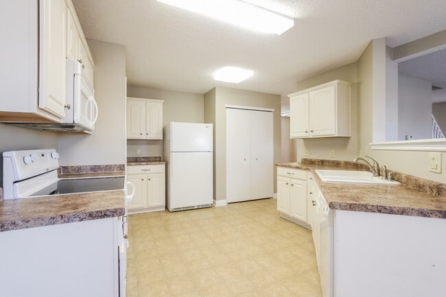 Building Photo - 9706 Lantern Ln