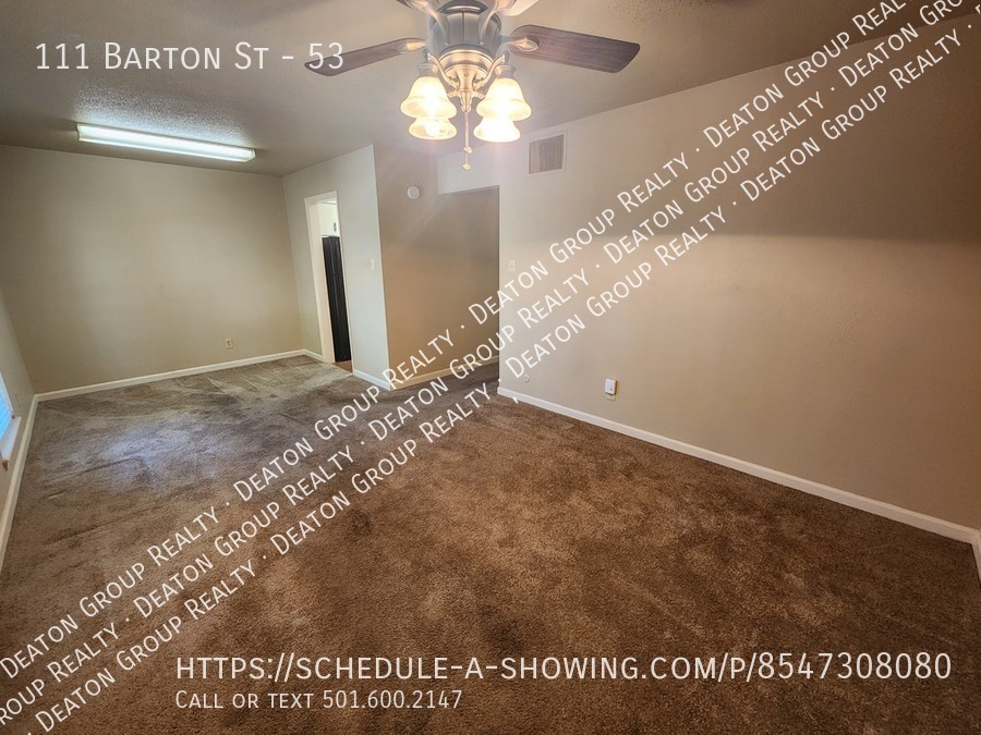 Foto principal - Welcome Home to Barton Oaks Apartments 111...