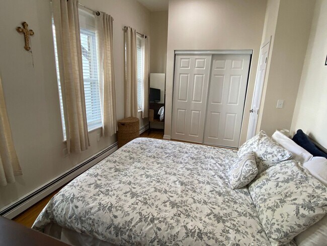 Foto del edificio - BEAUTIFUL SOUTH BOSTIN 2 BED!!!!