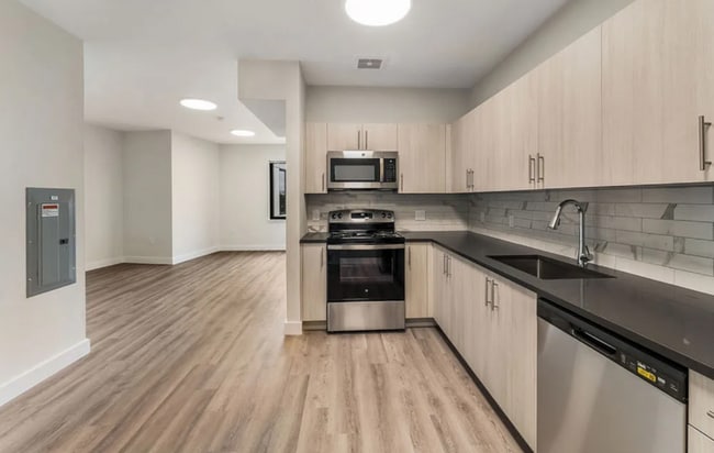 Photo - 72 S Essex Ave Apartment