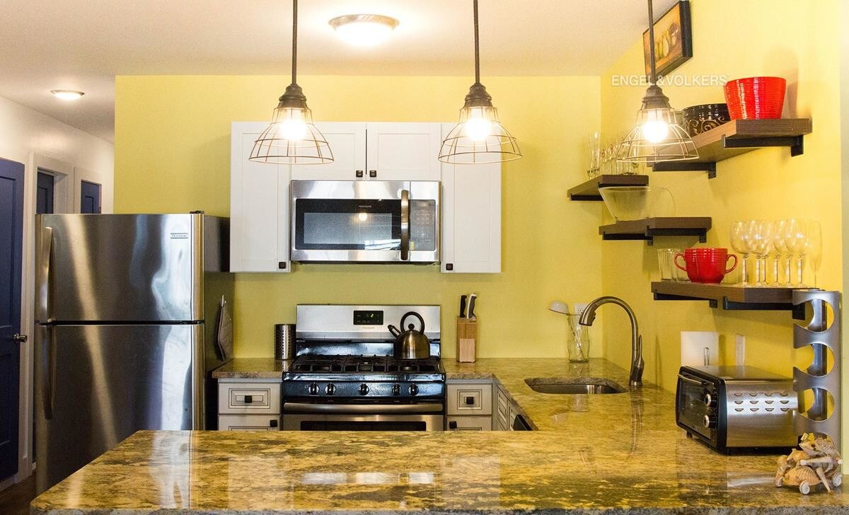 Foto principal - 195 Beach 96th Street