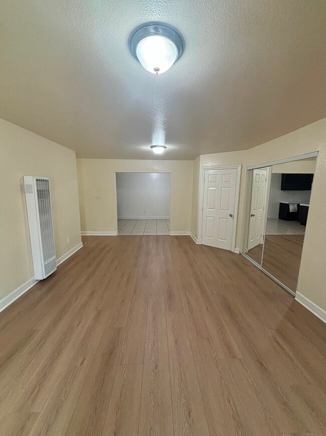 Building Photo - 6808 Brynhurst Ave