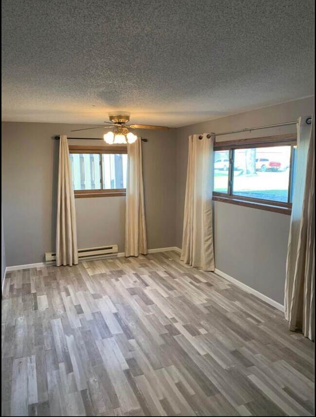 1219 7th St S, Moorhead, MN 56560 House Rental in Moorhead, MN