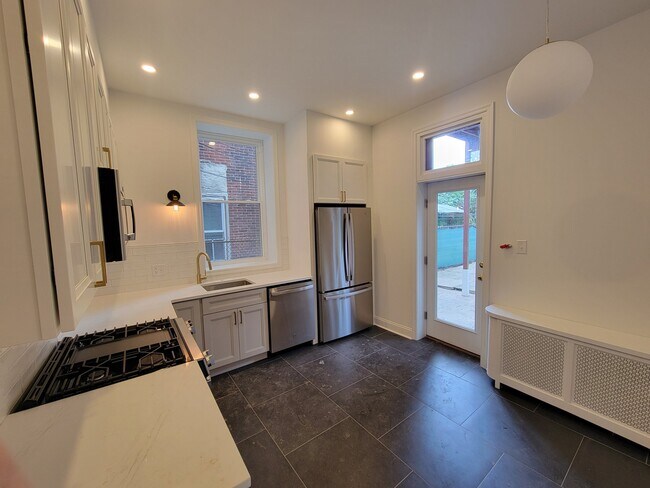 Photo - 1305 Federal St (Philadelphia, PA) Apartment