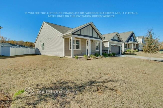 Building Photo - 7428 Meridale Forest Dr