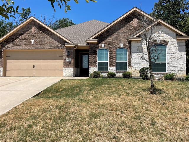 Primary Photo - 901 Summer Oaks Dr