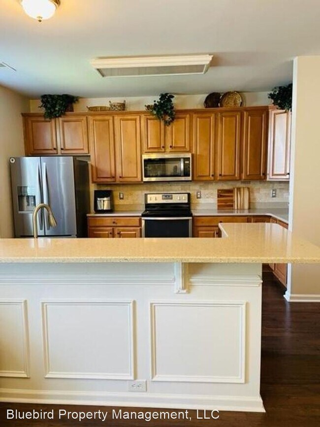 Building Photo - 4 br, 3.5 bath House - 133 Wescott Place