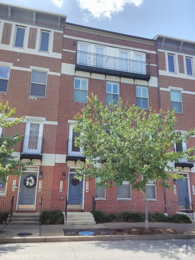 Jonestown Apartments for Rent with High Ceilings Baltimore, MD 6