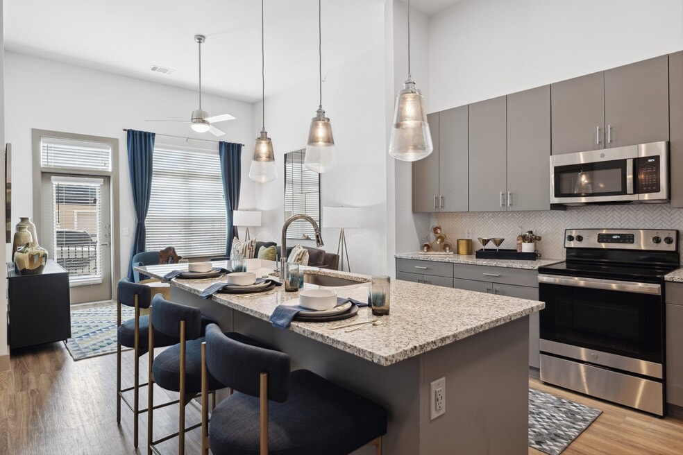 Image showcasing Apartments for Rent with High Ceilings in Crescent Pointe, College ...