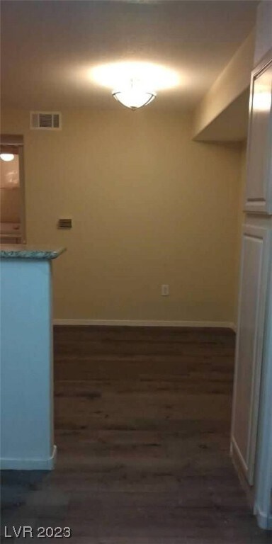 Building Photo - 555 E Silverado Ranch Blvd