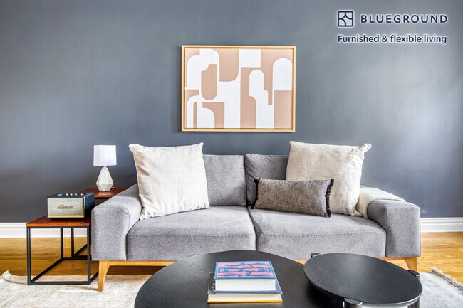 Foto del edificio - 108 W 15th St