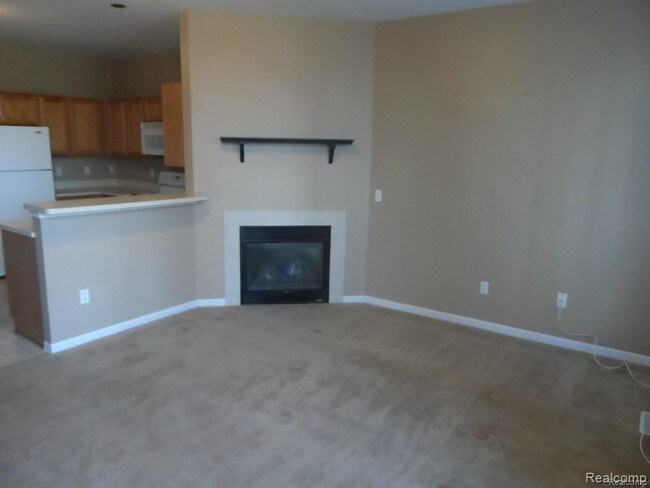 Foto del edificio - 43151 Strand Dr