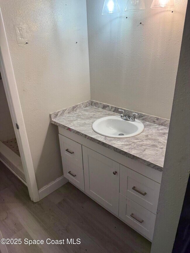 Foto del edificio - 324 Emerson Dr NW