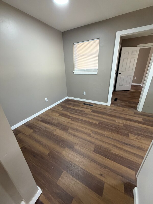 Building Photo - 124 S 11th St