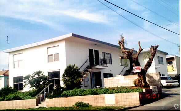 Primary Photo - 4270 Myrtle Ave