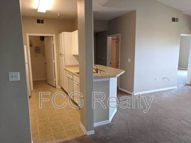 Foto del edificio - 5530 Metrowest Blvd