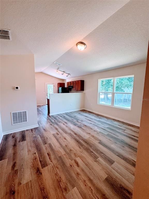Building Photo - 3475 Sugarfoot Dr