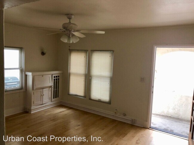 Building Photo - 4649-4653.5-46535 33rd St