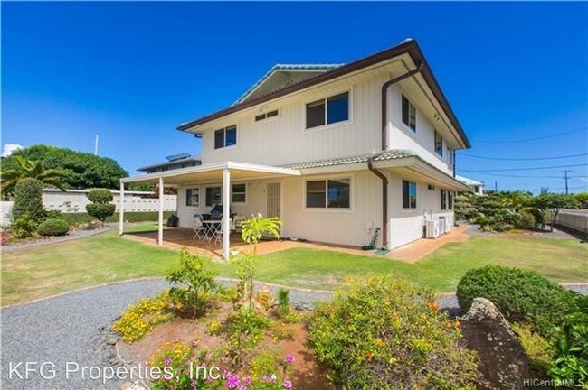 Building Photo - 4 br, 3 bath House - 98-124 Keanae Street
