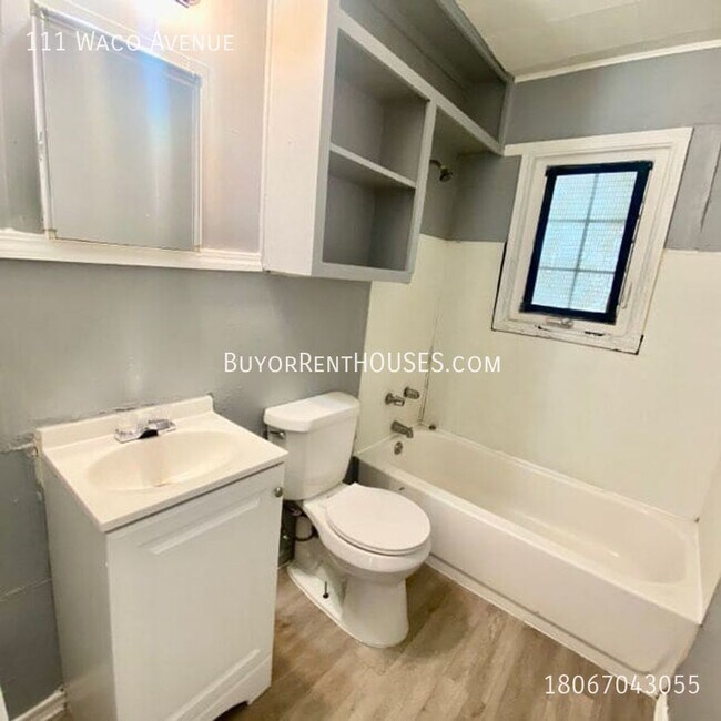 Building Photo - $499 Move-In Special (+ admin fee) + $0 De...