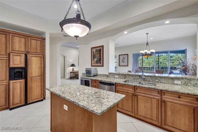 Foto del edificio - 2830 Tiburon Blvd E