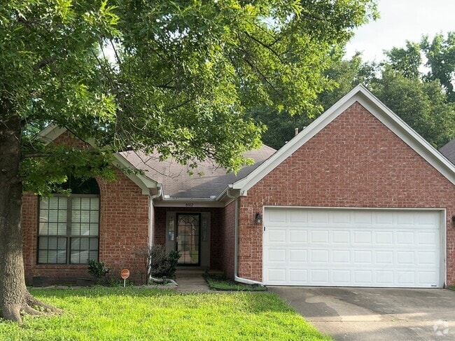 Building Photo - 8002 Jills Creek Dr