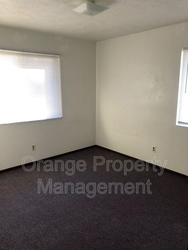 Building Photo - 4672 Harrison St