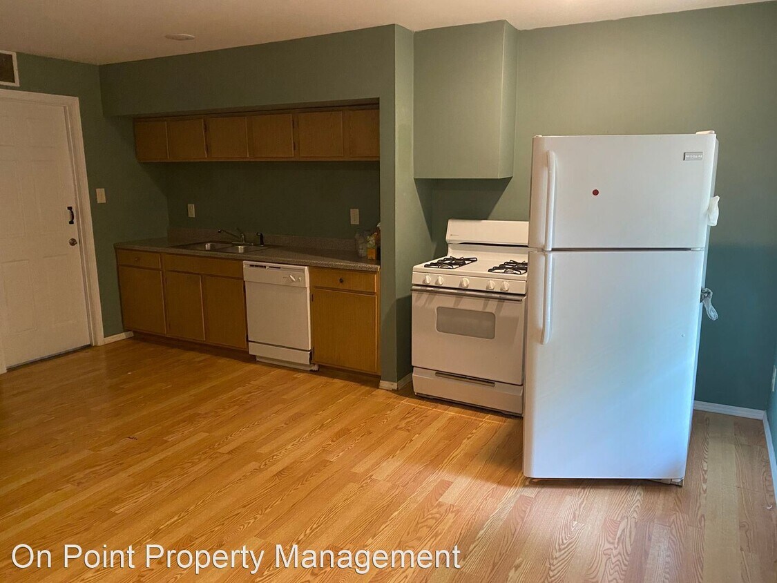 6 Potter St, Bradford, PA 16701 Room for Rent in Bradford, PA