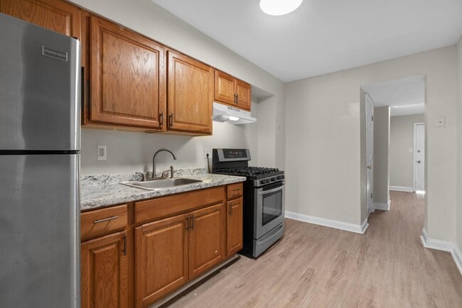 Foto del edificio - 434 N Patterson Park Ave