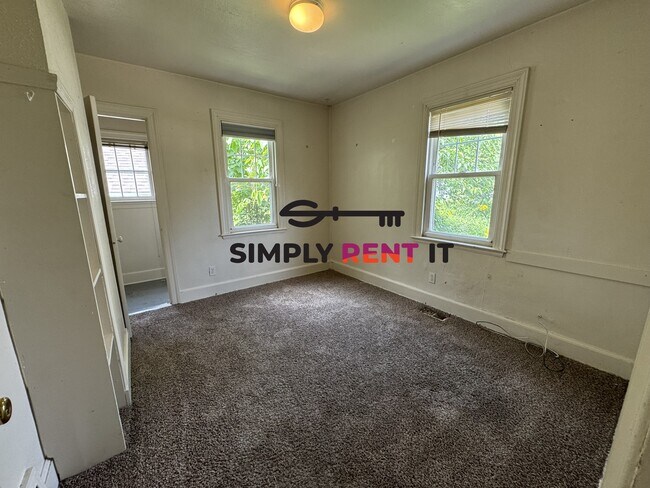 Foto del edificio - Short-Term, 4 Bed, Avail Now! Through July 2026 Only