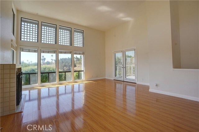 Building Photo - 953 America Way