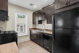 Building Photo - 36 W Pomfret St