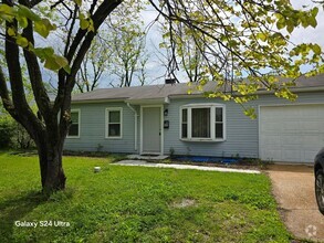Building Photo - 909 St Matthew Dr