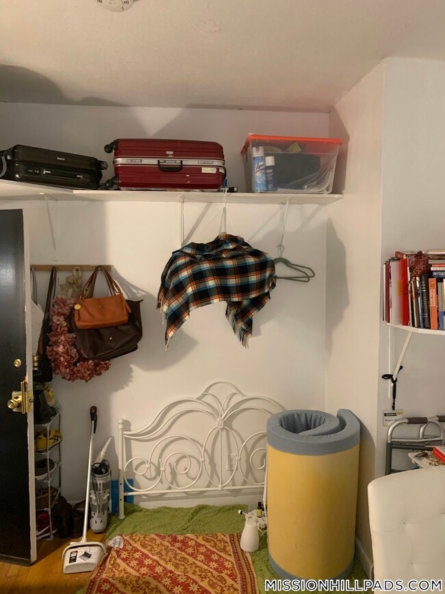 Building Photo - 28 S Huntington Ave