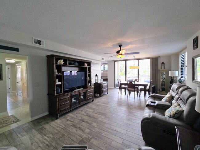 Foto del edificio - 3820 Gulf Blvd