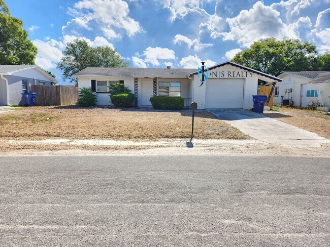 Foto del edificio - 1350 Whitehall Ln