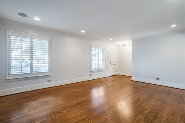Foto del edificio - 6930 Kenwood Ave